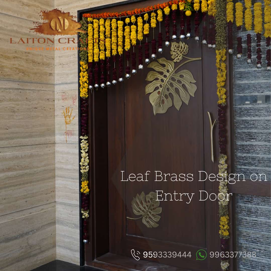 Laitoncrafts1's tweet image. Looking to add a touch of elegance to your home?

Elevate the look of your home with #laitoncrafts handcrafted brass leaf #doordesigns. E For the latest designs head to laitoncrafts.com or call us on 9593339444 or Whatsapp on 099633 77388

#doors #interiors #latest #trendy