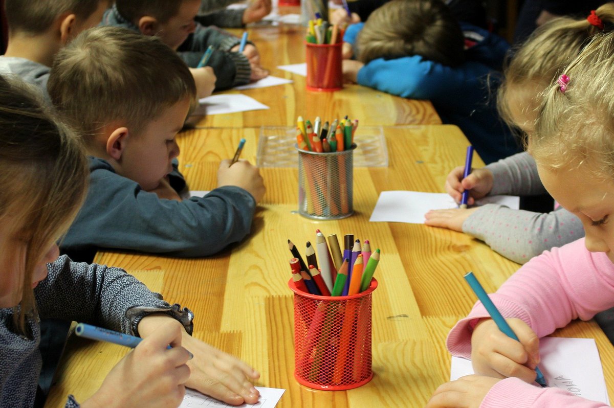 Jutro rozpocznie się rekrutacja do tarnowskich publicznych 👧przedszkoli. Zapisy 🖊 będą się odbywać drogą elektroniczną. Sprawdźcie daty, by nie przegapić kiedy złożyć dokumenty. ⤵⤵
Więcej ➡ bit.ly/3KNVumt