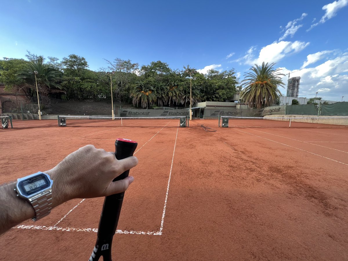 arielsbdar's tweet photo. Lo único más lindo que 🎾 8:00 es #BA37 en 50 dólares! https://t.co/ULg4iUAWH1