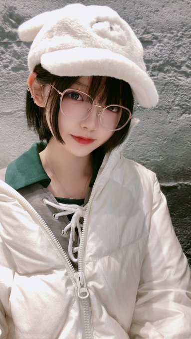 Twitterのコスプレ画像32