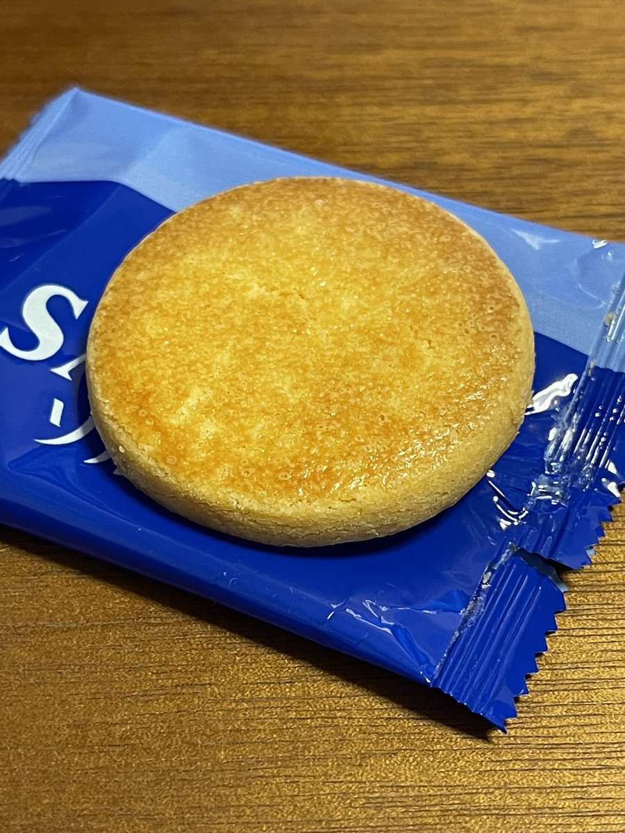 yui_dosanko's tweet photo. なにこれうま!
口の中でふわっとほどけたあと
ほんのり塩がバター風味を引き立てる
リピ確定
#SOLTY
#ソルティ
#クッキー
#バター
#発酵バター https://t.co/WaCrndOC3b