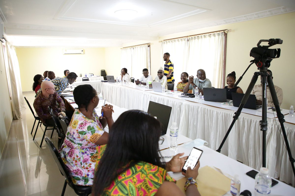 MPECGH's tweet photo. MPEC, the local implementing partner of the EMMAP project, has begun a three-day retreat for 20 activists working on minority group issues in Ghana.
#minorities
#rights
#conflict
#SDGs
@MRG
@EuropeanUnion
@MRCG
@Fahamu
@kpeiku https://t.co/bzjwhNSpXo