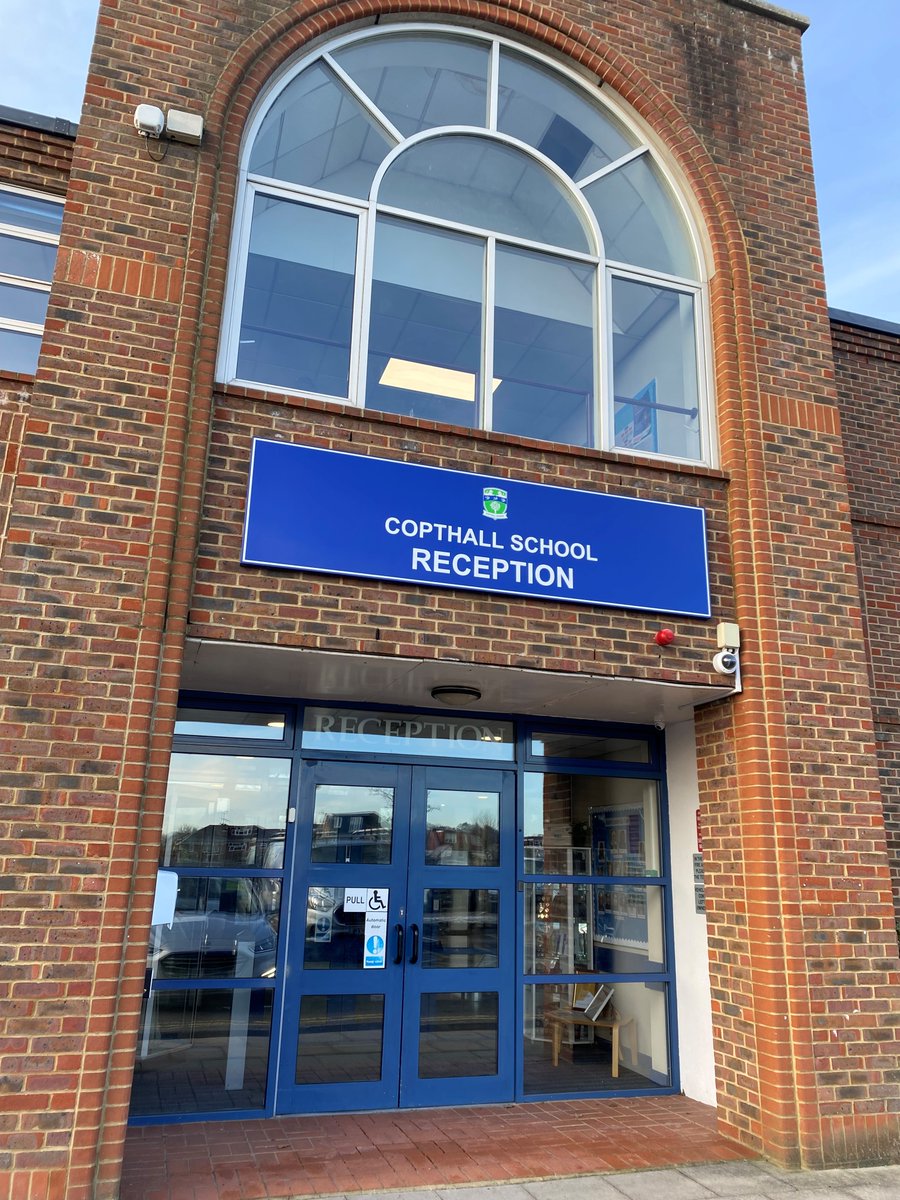 2econdChanceUK's tweet photo. Huge thanks to @Copthall_School for donating old computers to us. What was of no use to you and taking up valuable space has provided hours of meaningful work for our trainees! Thank you for supporting
#computerrecycling #digitaldivide #workingwithdisabilities #socialgood #socimp https://t.co/717wuyGWMZ