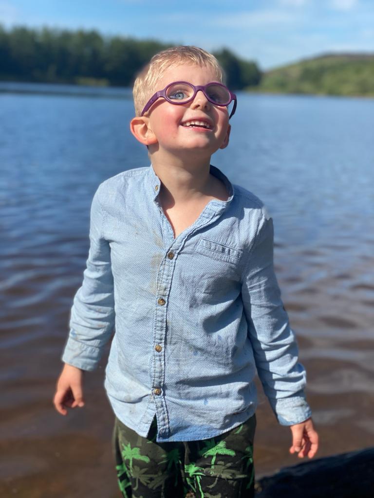 AS_UK's tweet photo. On #RareDiseaseDay let's shine a light on Rare Conditions...
Alström Syndrome is one of the rarest conditions in the world... why not find out a little more about this complex condition today!
https://t.co/9tTTNI3vk7 https://t.co/2BY5hYqsBs