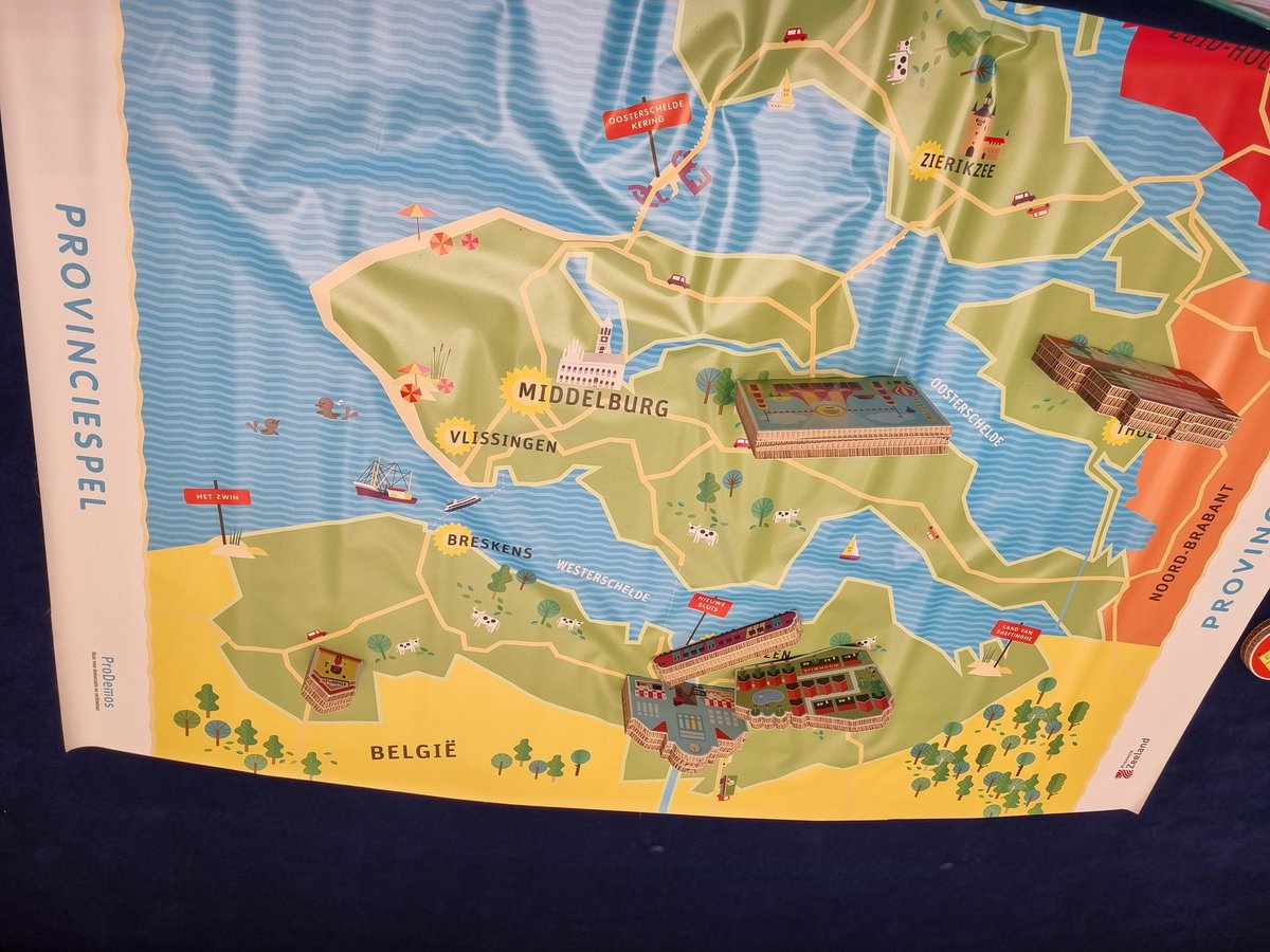 Jongeren van <a href="/Scaldambo/">Scalda</a> zijn vandaag te gast op het #provinciehuis. Met hen het #provinciespel gespeeld. Wat moet waar komen om <a href="/provzeeland/">Provincie Zeeland</a>  aantrekkelijk te houden voor #jongeren? Erg leuk om samen met <a href="/RWesteinde/">Rinus van 't Westeinde</a> en <a href="/HarryvdMaas/">Harry van der Maas</a> hen te begeleiden. Enthousiaste reacties! Dank.