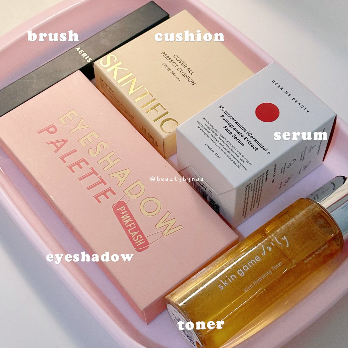 beautybynaa's tweet photo. GIVEAWAY MAKEUP PRODUCT 🙆🏻‍♀️✨

Jadi kalian bakal dapetin semua produk yang ada disini yap!

ㅡ follow @beautybynaa 
ㅡ RT dan like tweet ini
ㅡ reply “done”

End 4 Maret, goodluck 💕 https://t.co/oJBib1ajTd