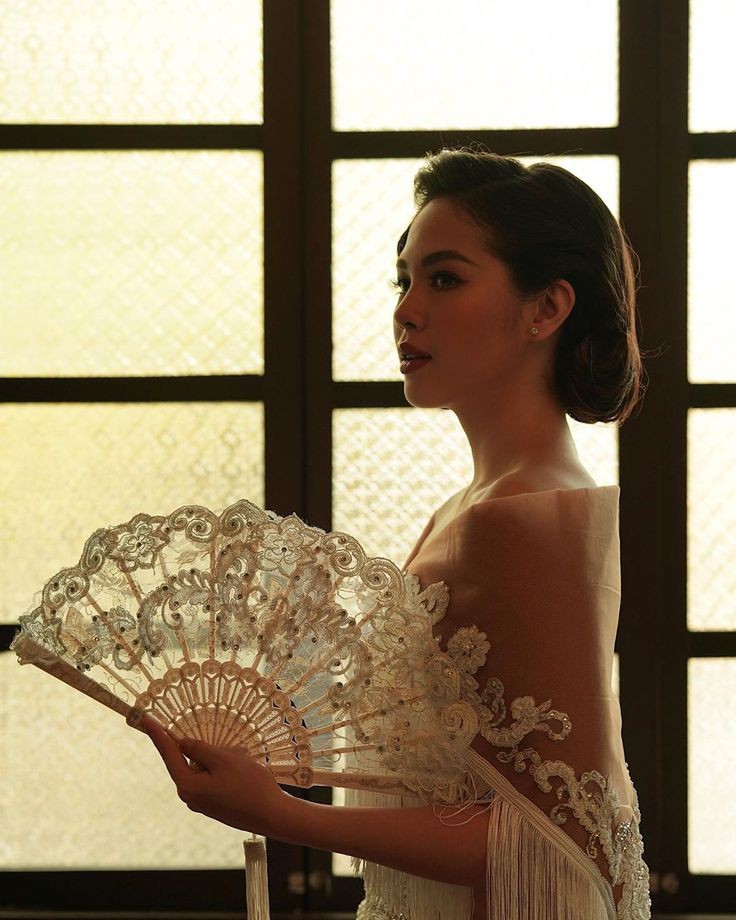 readinglistwp's tweet photo. "Maligayang kaarawan, Carmela....."

"Ikaw si..... Carmela"

"Mahal kita, Carmela" 

— Binibining Mambabasa🌸
#ILoveYouSince1892
#Ika27PamumukadkadNgPutingRosas https://t.co/dS7dYL8D1s