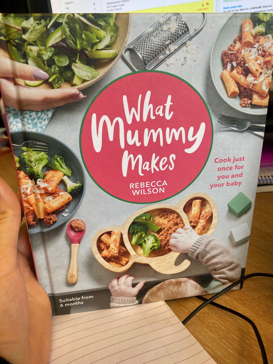 EcgRebecca's tweet photo. Was chatting yesterday in the office how I must get a cook book for Brohdi to introduce some new BLW recipes as I am a new mum with no idea. Came in this morning to a pre loved gift from my lovely @ECG_Natalie Thank you Thank you ๐ #Chefbex #BLW https://t.co/t6G27ZjfrQ