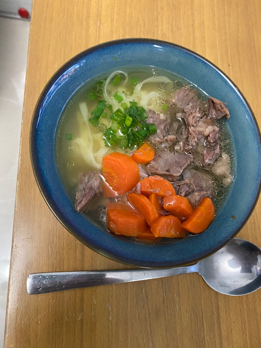 WMotivvvv's tweet photo. Simple healthy beef soup with egg noodles #lunch #foodie #noodles #cooking #healthy #beef https://t.co/kt7kqTPK7D