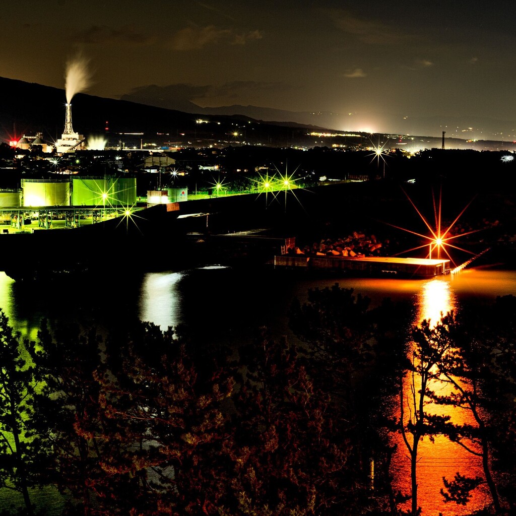 kenmainr's tweet photo. Industrial Pier
.
.
.
.
.
#chimney #cloud #color #combinate #contrast #factory #fuji-shi #hdr #illuminated #industrial #itree #japan #light #night #oil #pier #seaside #ser #shizuoka #Silhouette #smoke #vivid - https://t.co/cNAeUb0PQ3 https://t.co/6b5plhKI8o