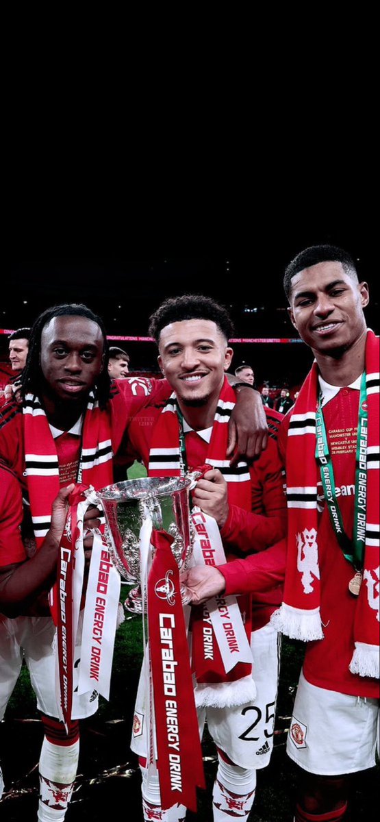 No Manchester United fan should have less than 1k followers. We should all follow each other. 

Drop your handles ❤️
Retweet ❤️