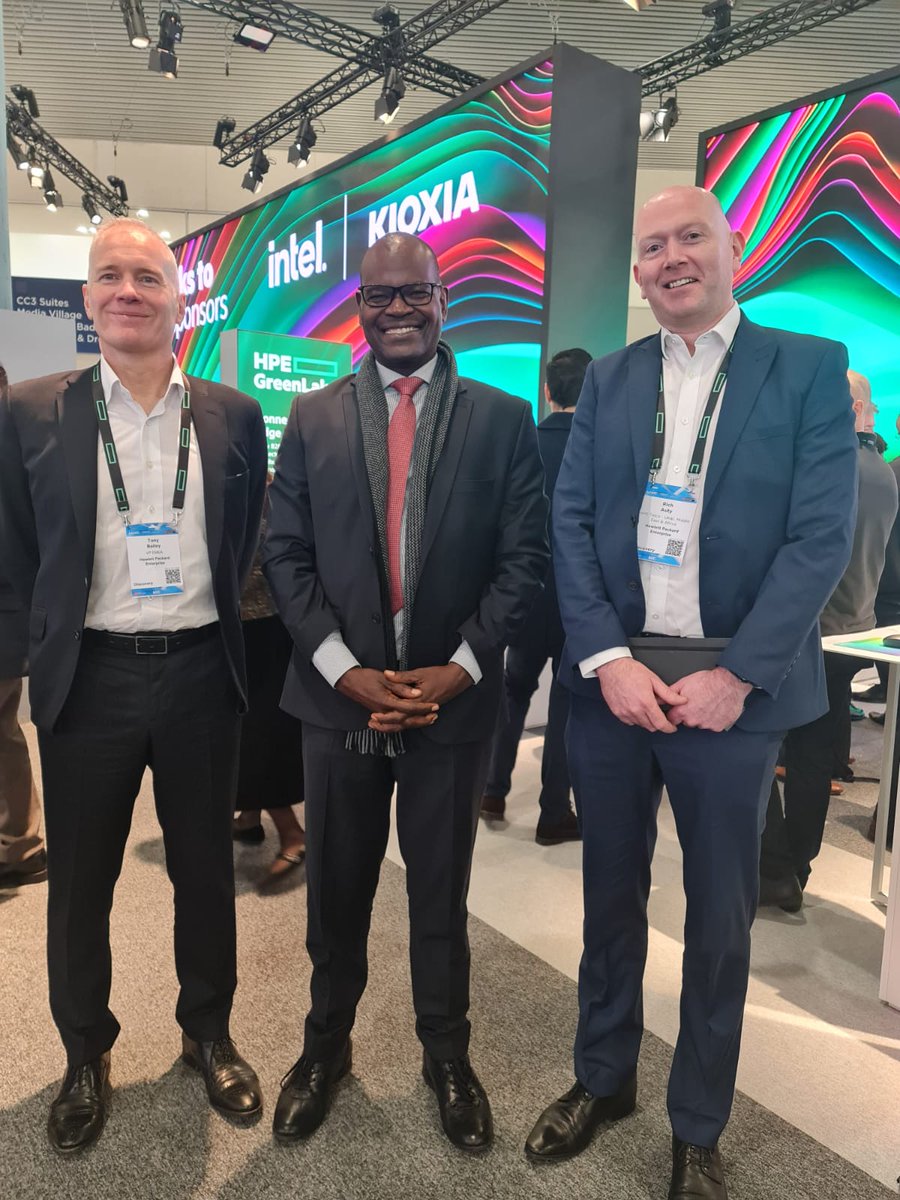 sg_atu's tweet photo. Happy meeting @HPE team today #MWC23 to discuss opportunities for collaboration for digital transformation in Africa @atu_uat. https://t.co/dpuUHIj0kX