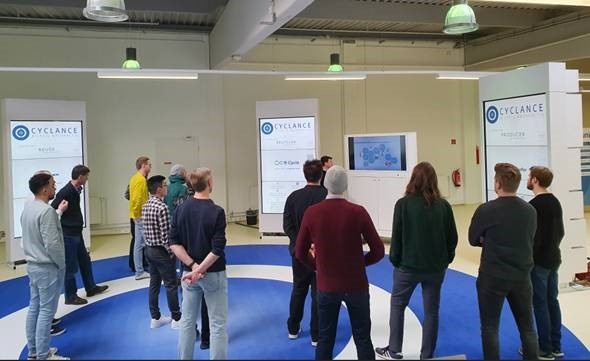 EECC eröffnet CYCLANCE-World für #Nachhaltigkeit mit #EPCIS und #IoT
„Hier wird gezeigt, wie jeder Partner einer #Lieferkette selbst Geschäftsmodelle mit Hilfe eines Digitalen Zwillings anbieten kann“ 
eecc.info/?news=132