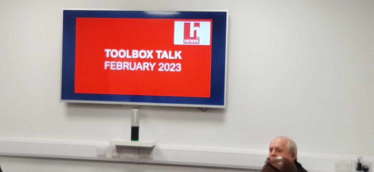 Hewer_FM's tweet image. Was a joy to have the Engineers back in the office this week for their monthly Toolbox Talk!
#toolboxtalk #toolboxtalks #healthandsafety #team #teamwork #gloucestershire #engineer #gloucester #GlosBiz