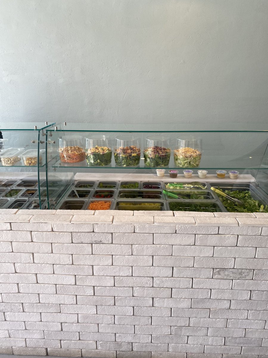 noufx10's tweet photo. الرياض🇸🇦

تو قو سلط |To go salad🥗

حي الربيع 📍

عندهم انواع متعدده من السلطات وافضل شي انك تختار كل المكونات والصوصات اللي تبيها😍✨

الطعم لذيذ انصحكم تجربونه👌🏽
#بلوقر_نوف_حمد 

حسابهم 

https://t.co/oNrdv4edNd https://t.co/GXufwDOcfM