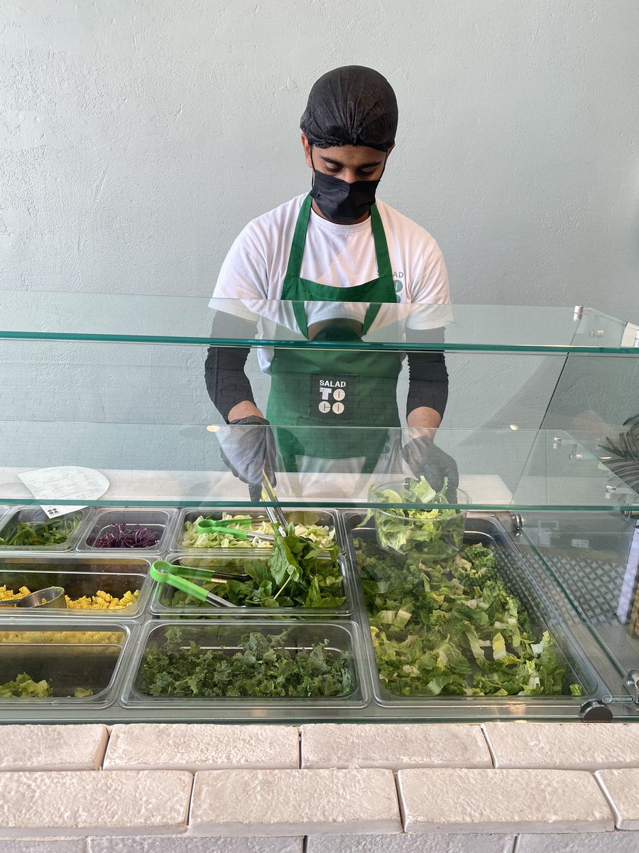 noufx10's tweet photo. الرياض🇸🇦

تو قو سلط |To go salad🥗

حي الربيع 📍

عندهم انواع متعدده من السلطات وافضل شي انك تختار كل المكونات والصوصات اللي تبيها😍✨

الطعم لذيذ انصحكم تجربونه👌🏽
#بلوقر_نوف_حمد 

حسابهم 

https://t.co/oNrdv4edNd https://t.co/GXufwDOcfM