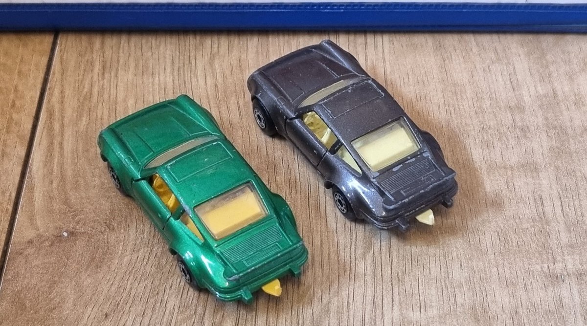 WeLoveDiecast's tweet photo. Nice pair of.... Porsche 911 Turbo's from the 1973 Superfast series by Matchbox Lesney. #WeLoveDiecast #MatchboxLesney #MatchboxSuperfast #Porsche #Porsche911 #PorscheTurbo #ToyCar #Diecast #SuperCar https://t.co/wtYNQQIeIa