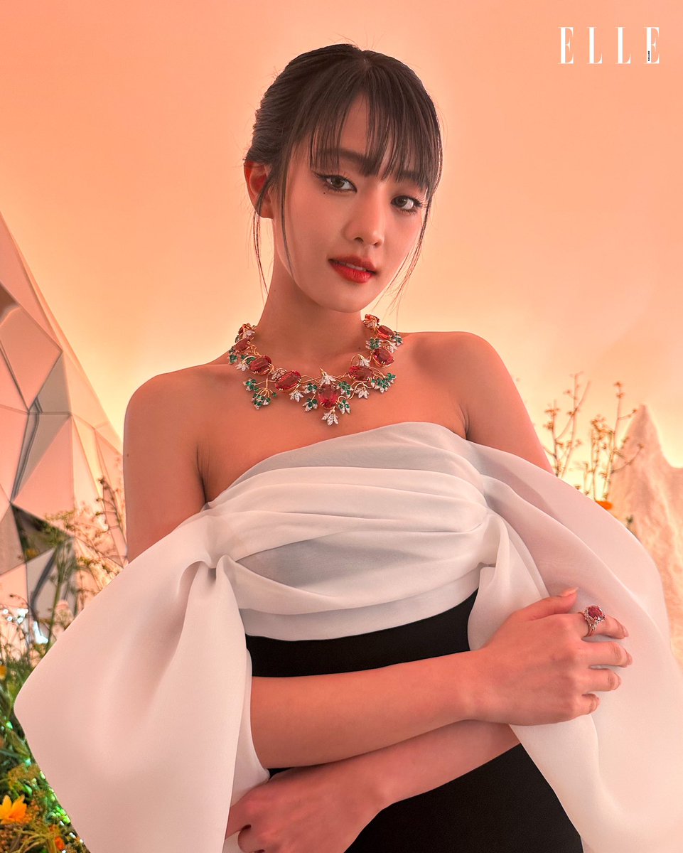 ELLE Thailand tweet media