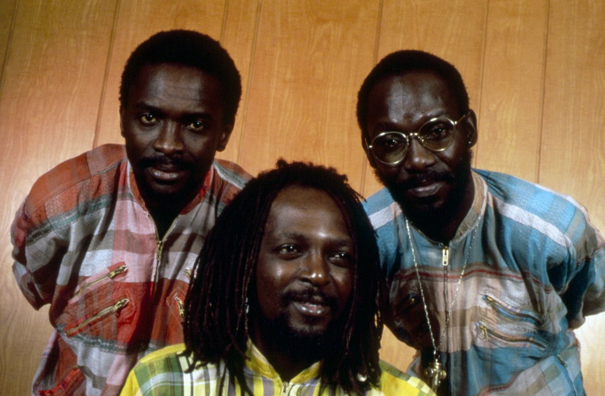 Fondateur du groupe Touré Kunda, Ismaïla Touré n'est plus. Avec son frère Sixu Tidiane, il fut le pilier d'un groupe de world music aux sonorités résolument africaines et au phénoménal succès mondial. <a href="/SOS_Racisme/">SOS Racisme</a> salue la mémoire de l'un de ses parrains. Condoléances aux siens.