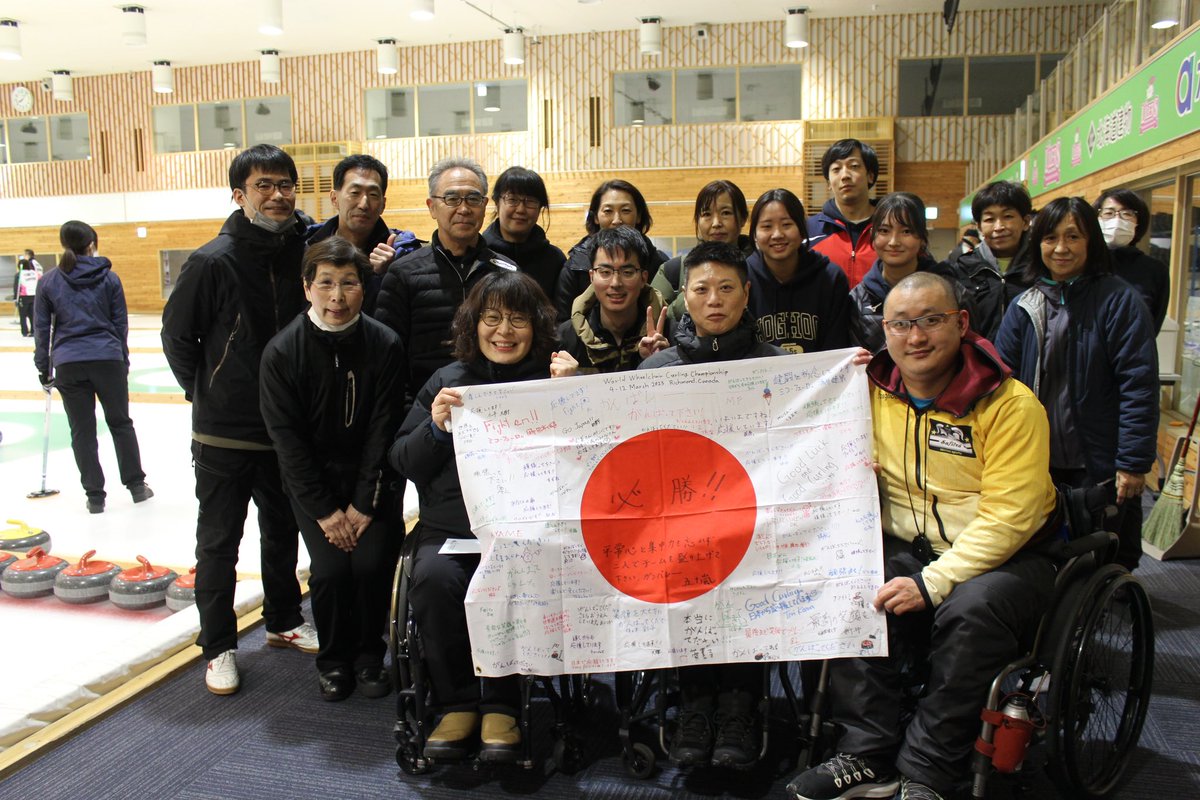 sh164ykr's tweet photo. 札幌から世界車いす選手権に行く高橋選手と赤澤選手の走行会を行いました。カナダ🇨🇦での活躍を期待しています！
前日には忙しい中、車いすカーリング体験会のお手伝いもしていただきました。ありがとうございます😊
#world wheelchair curling championship  2023 https://t.co/szfvj0LmzW