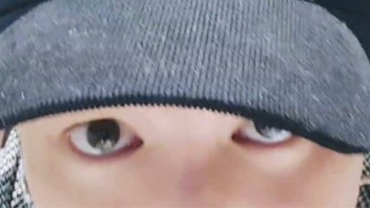 librafolders's tweet photo. jimin’s puppy eyes ♡ https://t.co/XgWhAPItzm