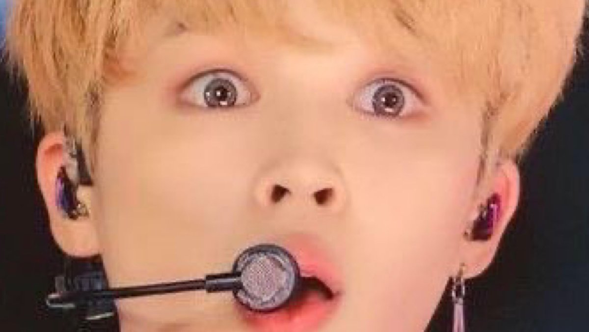 librafolders's tweet photo. jimin’s puppy eyes ♡ https://t.co/XgWhAPItzm