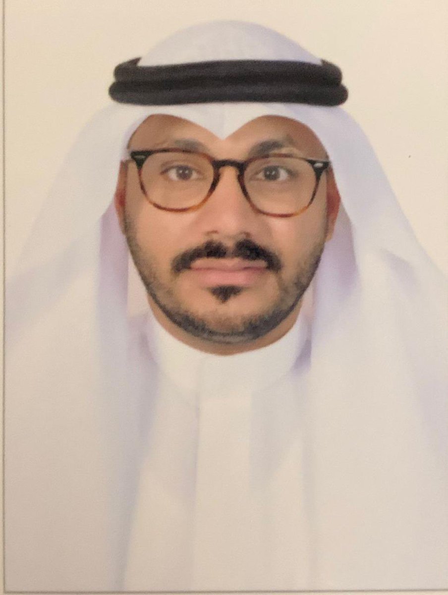 نتقدم بجزيل الشكر والتقدير للأستاذ محمد اليحياوي، على ماقدمه من جهود مميزة خلال فترة عمله مديراً للأنشطة الطلابية والعلاقات العامة في الكلية.

ونسأل الله له التوفيق والسداد والمزيد من النجاح في وظيفته القادمة.