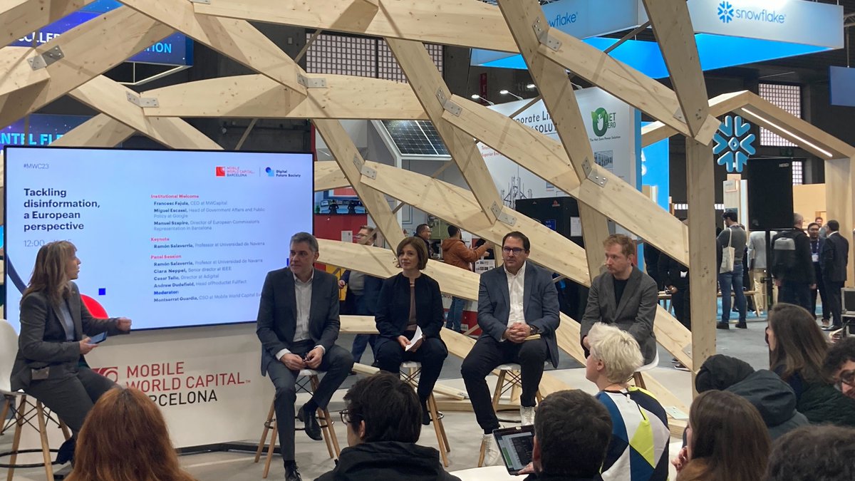 🔴Comienza el panel 'Tackling disinformation, a European perspective', en #MWC23, con:

🔹Ramón Salaverria, de la <a href="/unav/">Universidad de Navarra</a> 
🔹<a href="/ClaraNeppel/">Dr. Clara Neppel</a>, de <a href="/ieee_es/">IEEE</a> 
🔹<a href="/CesarTP/">Cesar Tello</a>, de <a href="/adigital_org/">Adigital</a> 
🔹Andrew Dudefield, de <a href="/FullFact/">Full Fact</a>

➡️ Modera: Montserrat Guardia, CSO de <a href="/MWCapital/">Mobile World Capital Barcelona</a> 

#MWC2023