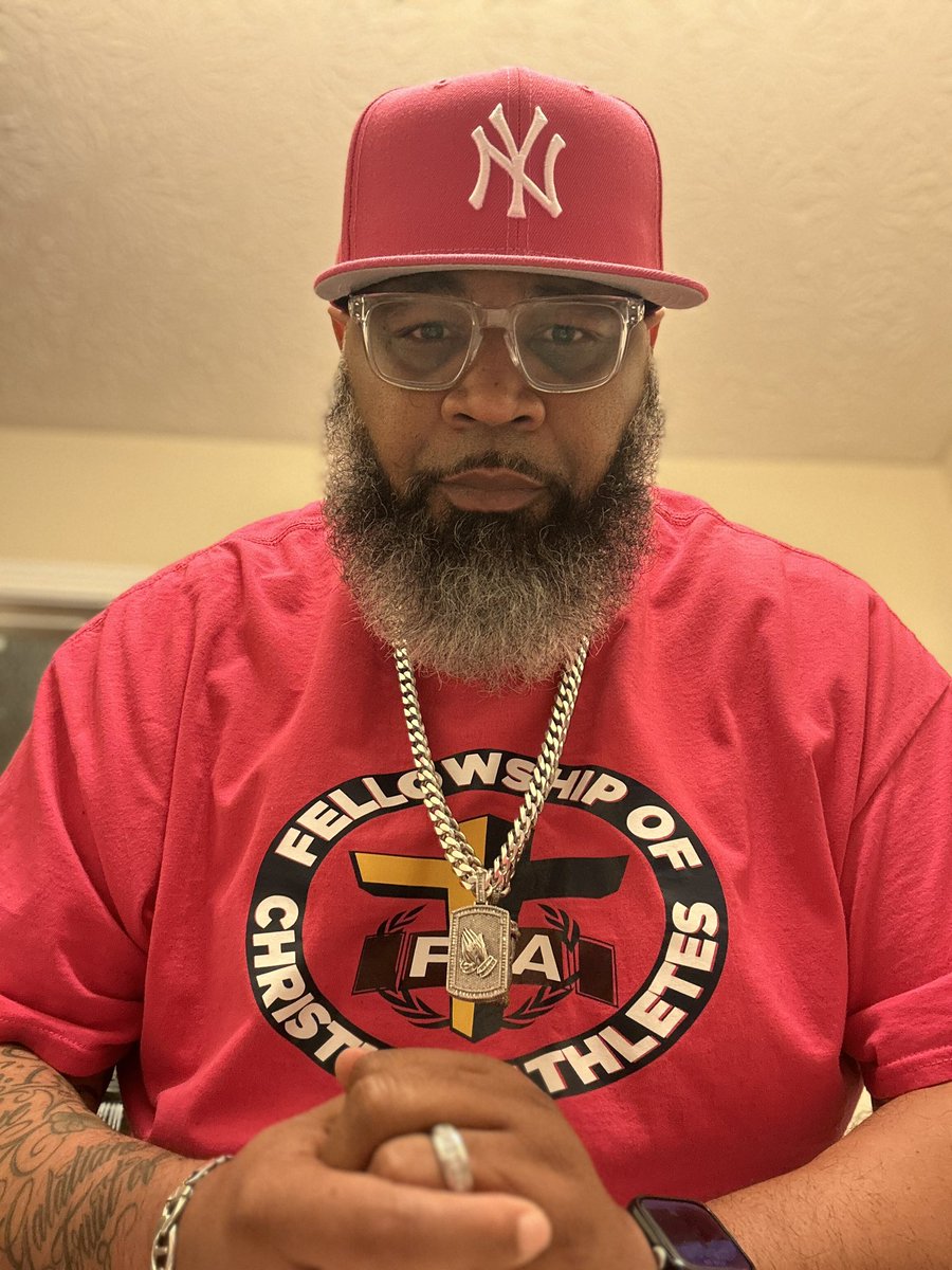 DaryleLSmith's tweet photo. Be Great Today Drip
🧢👕👟💧
#Lebron18 #YankeeFit
#Sonic #FCA
@uncle_rjs @ahmiryoung
@FrshPhade @KidFromTheX @CallMeCoachVP @LiCkMyJs @LexxDaTurtle @mdeeeeee_ @MagMr44 @CoachWes03 @ALilBitOfEryn @Just_JeNiNE_ @IngloriousGUIDO
@kp0pkicks @rjolli007 https://t.co/Nx7AgY6Erm