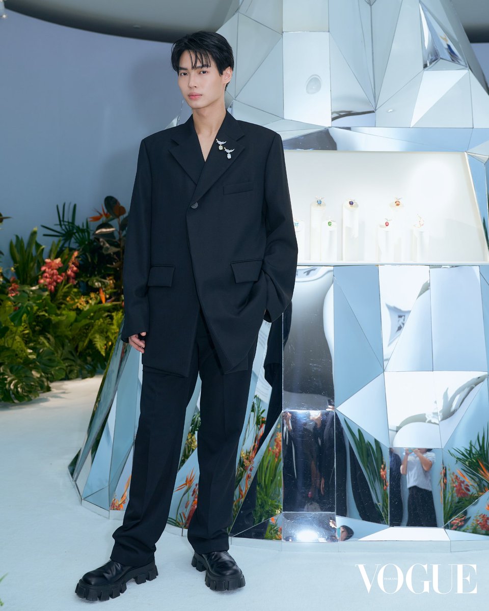 Vogue Thailand tweet media
