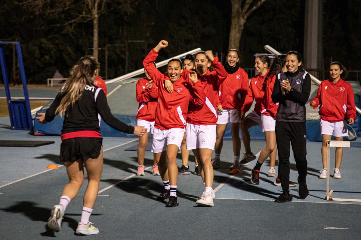 🟧 T'agradaria ser àrbitre/a❓

😃 Anima't i vine a fer el nou curs d'arbitratge! T'hi esperem‼️

👉 Inscriu-te a fcf.cat/noticia/inscri…

#futbolcat #futfem #futbolformatiu #àrbitres #CTA #formació