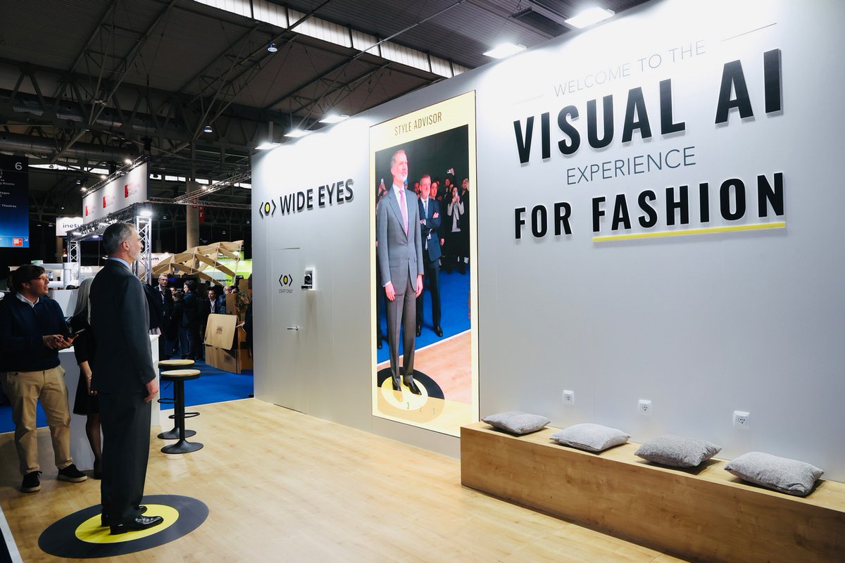 THE SMART STYLISTS OF THE KING OF SPAIN ARE… <a href="/WideEyesTech/">Wide Eyes Technologies - VISUAL AI</a>!
This is THE OFFICIAL MOMENT at #MWC23 when the King Felipe VI try our AI-powered #StyleAdvisor that it generates #personalized outfit suggestions. The most #royal #fashionable moment of #mobileworldcongress #Barcelona