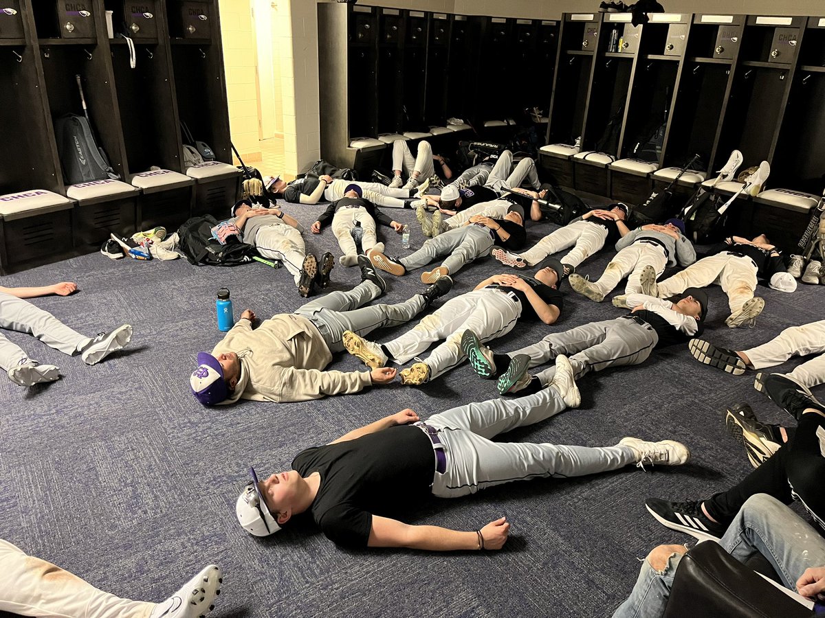 kevin_savage's tweet photo. Pre-practice breathing and relaxation session … learning and teaching the basics with @jaegersports Mental Warrior program … three minutes of mind-clearing followed by the most focused practice of the new season. #mentalwarrior #quietmind #focusedpractice https://t.co/M49FgERUfE