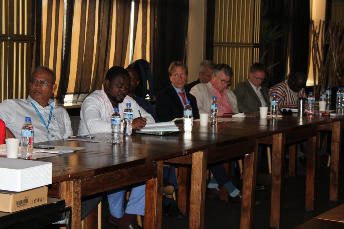 unwomenliberia's tweet photo. Government of #Liberia & Traditional Council of Chiefs in collaboration with @UN_Liberia, civil society organizations & development partners are currently attending Stakeholders Meeting in Monrovia to review the 6 Feb 2023 ban on FGM & next steps for the 10 remaining counties. https://t.co/tcNRxq8EOG