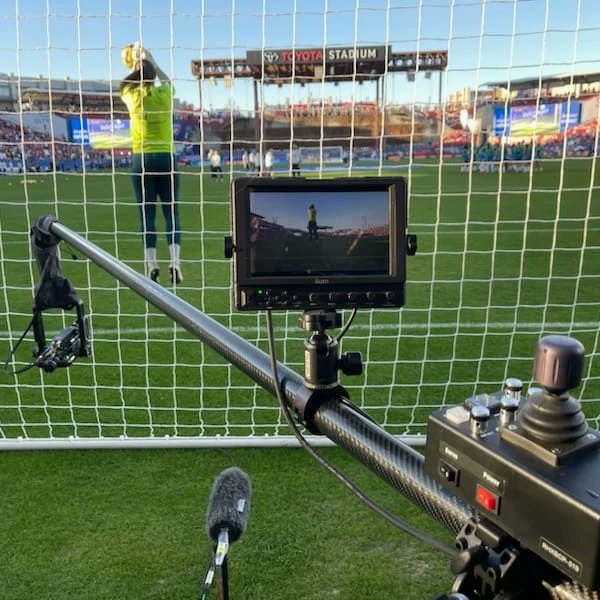 movicomtv's tweet image. Fletcher and Movicom team up to bring Pico Polecams to the 2023 She Believes Cup for TNT. The USNWT took 1st place by beating Brazil in the final. The in-net polecams covered all 6 matches across three different cities and caught every goal! #movicom #microcamera #superslowmo