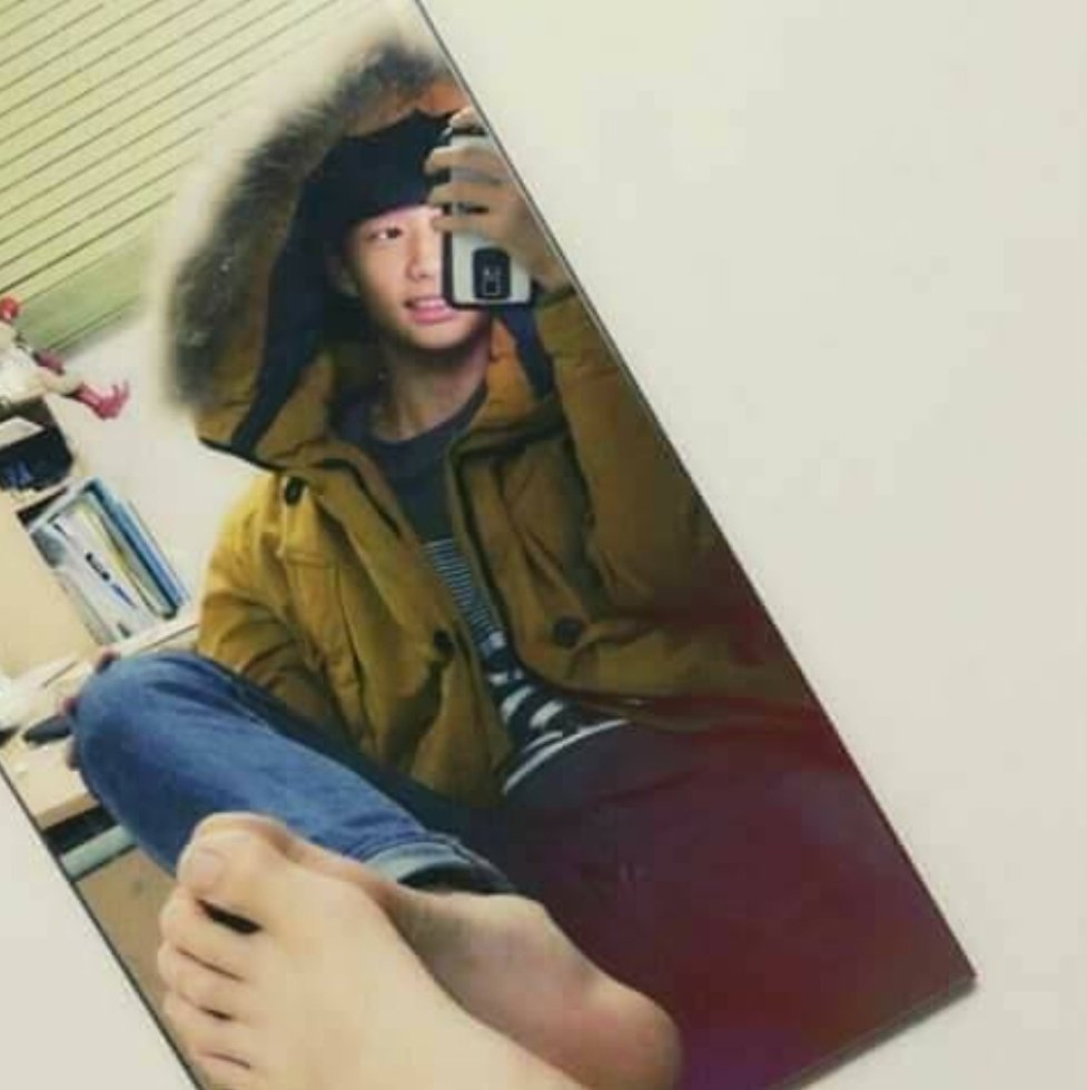 ceo_PJS's tweet photo. This jeongin                    this hyunjin https://t.co/unJUGsVunf