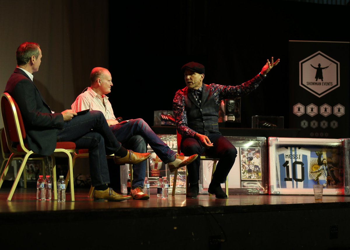PyramidParrHall's tweet photo. ⚽ Who enjoyed seeing these legends at Parr Hall?

Vinnie Jones and Paul ‘Gazza’ Gascoigne talked about life on and off the pitch, while Vinnie also lifted the lid on his screen career including Lock Stock 🤩

Many thanks to @johnbaldwin6092 &amp; @LtdShowman for the fantastic images https://t.co/TSMlwfxFhe