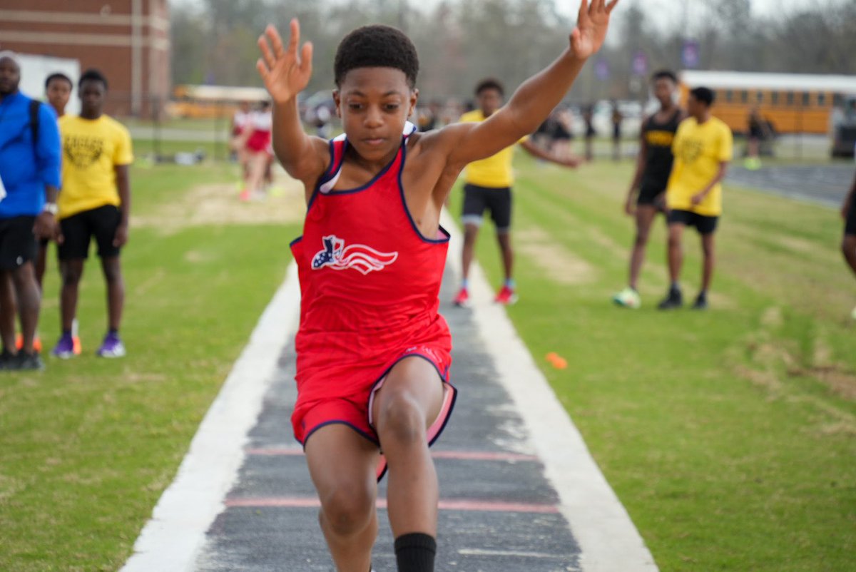 CoachWill912's tweet image. Couple shots from yesterdays track meet @LFMSPatriots