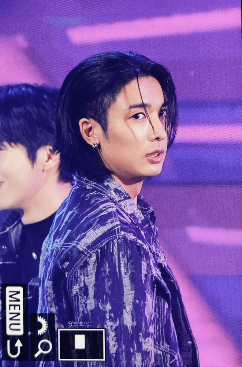 dandelion_yuto's tweet photo. 230228 이데일리 일자리창출 응원 콘서트 유토

💙

#펜타곤 #PENTAGON #유토 #YUTO 
#ユウト #安達祐人 https://t.co/JUdYgGoQur