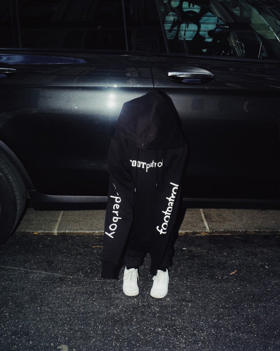 Footpatrol_ldn's tweet photo. After our first collaboration back in 2019, we've once again teamed up with the guys at Paperboy Paris for a capsule collection consisting of a hoody and two T-shirts.
Launching online on 04.03.
#Footpatrol #TEAMFP #Paperboy #PaperboyParis https://t.co/PxyoEJSV6k