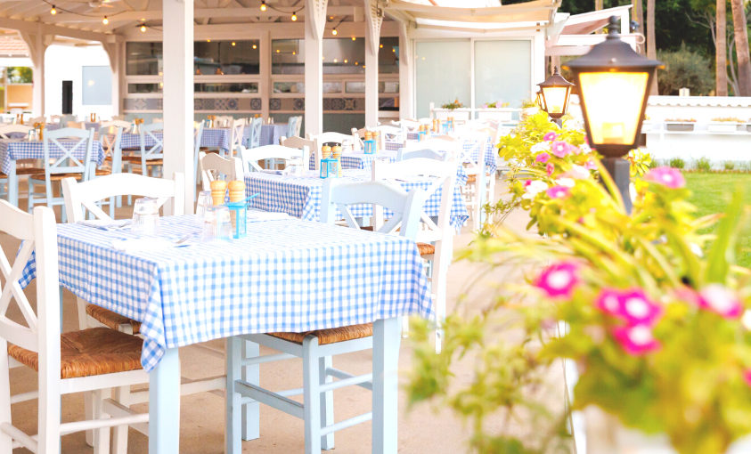 CavoMaris's tweet photo. Our traditional Taverna meals are made with fresh, local ingredients that will tantalize your taste buds. 🍴🇨🇾🇬🇷
#CavoMarisBeachHotel #Protaras #Cyprus #Taverna #Tavern #GreekFood #Mediterranean #CyprusFood #CypriotFood #CyprusRestaurants #Meze https://t.co/bNVJpcPSFt