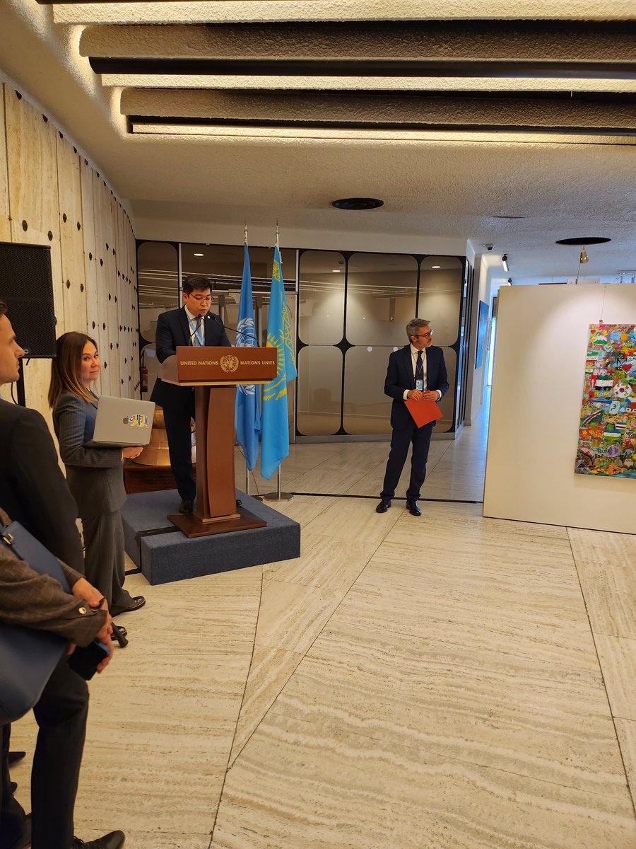 Many thanks to the 🇰🇿 #KazakhstanPermanentMission and #UNOG for inauguration ceremony of the #ExhibitionWorldPainting. More than 2000 people from all over the globe participated with the aim to reafirm #UniversalValues. Pleased to contribute on behalf of 🇭🇷.