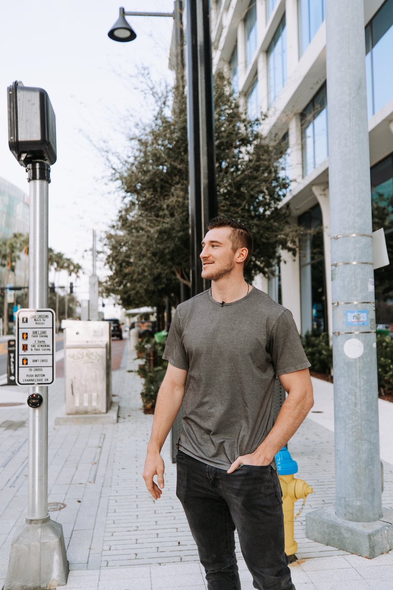 TBLightning's tweet photo. He’s heeeeere!! 👋 https://t.co/buZNBcCtlQ