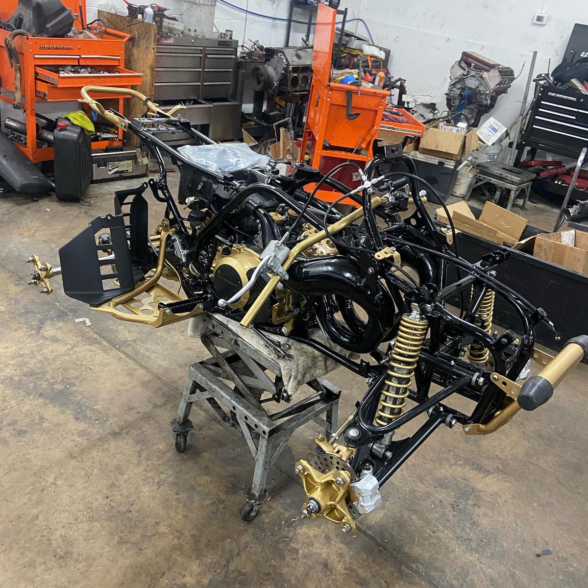 YBansheess's tweet photo. Banshee full build from ground up done by the team! @yamaha_bansheess 🔑🖤 #hotboyz🔥 #1stopperformance🏁 🔧⚙️🔩#yamahabanshee #gytryamaha #bansheegod https://t.co/saqK0IoWly