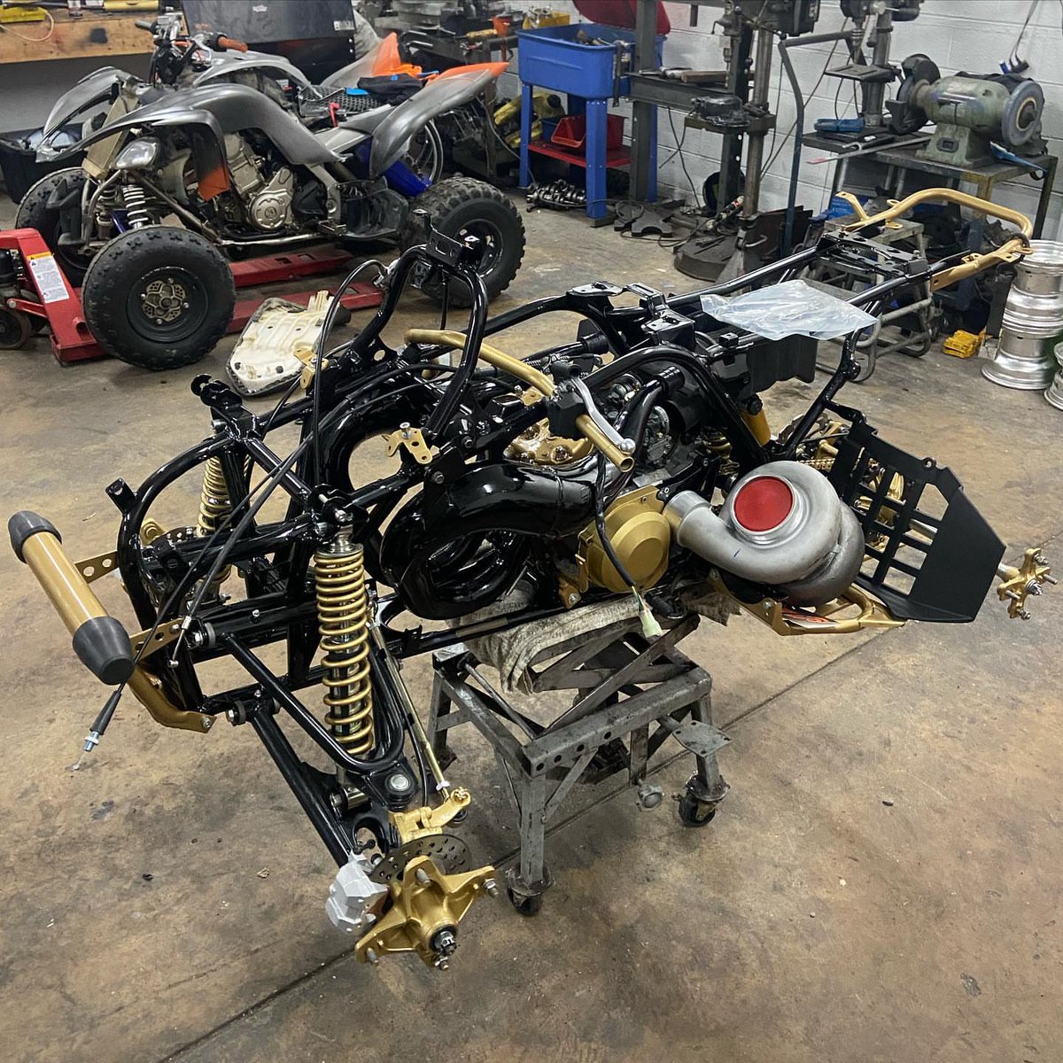 YBansheess's tweet photo. Banshee full build from ground up done by the team! @yamaha_bansheess 🔑🖤 #hotboyz🔥 #1stopperformance🏁 🔧⚙️🔩#yamahabanshee #gytryamaha #bansheegod https://t.co/saqK0IoWly
