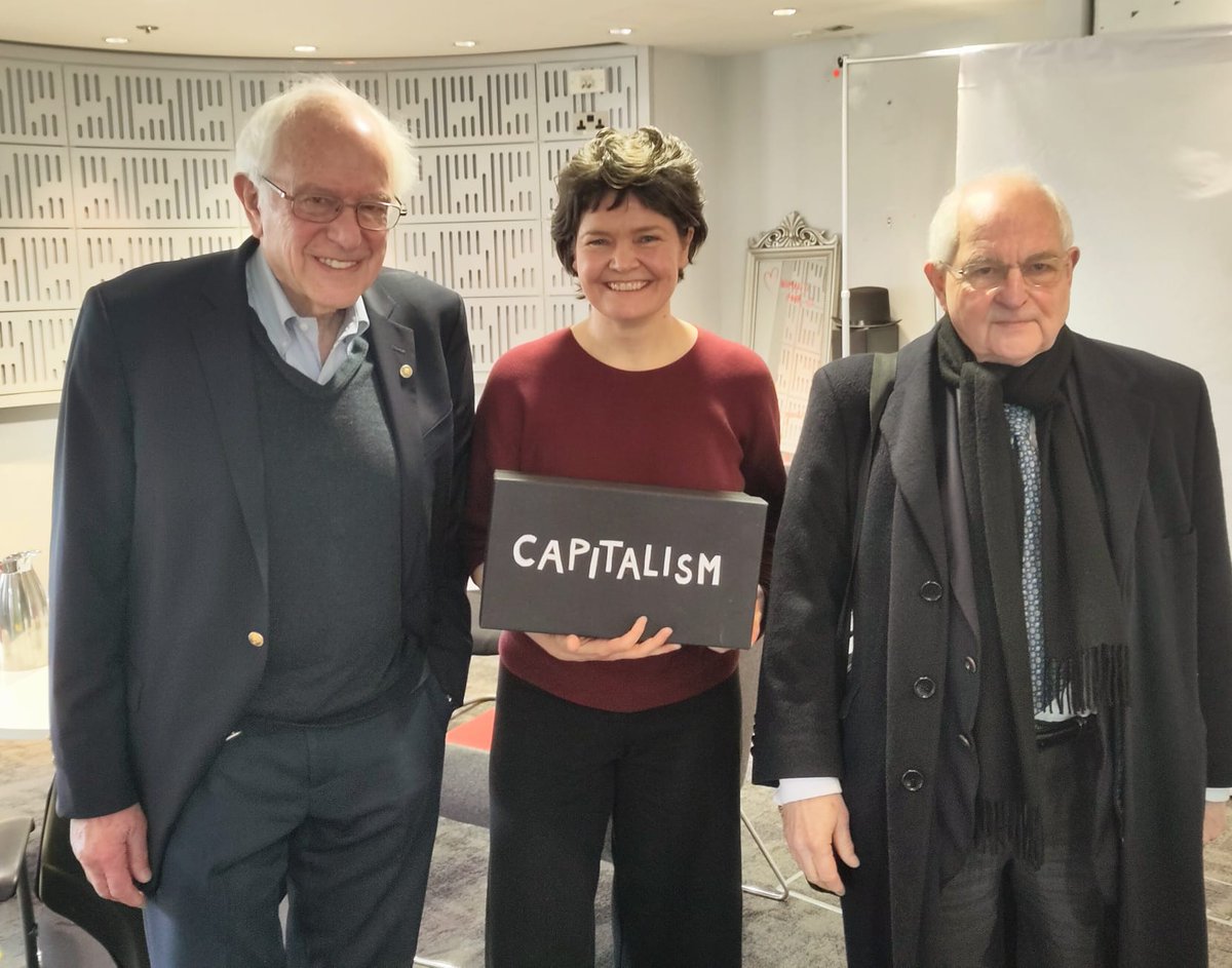 Kate Raworth (@kateraworth) on Twitter photo It was great to start the week by opening the black box of Capitalism with <a href="/BernieSanders/">Bernie Sanders</a> and <a href="/martinwolf_/">Martin Wolf</a> on @BBCR4 #StartTheWeek - you can catch our conversation here. bbc.co.uk/programmes/m00… It was great to start the week by opening the black box of Capitalism with <a href="/BernieSanders/">Bernie Sanders</a> and <a href="/martinwolf_/">Martin Wolf</a> on @BBCR4 #StartTheWeek - you can catch our conversation here. bbc.co.uk/programmes/m00…