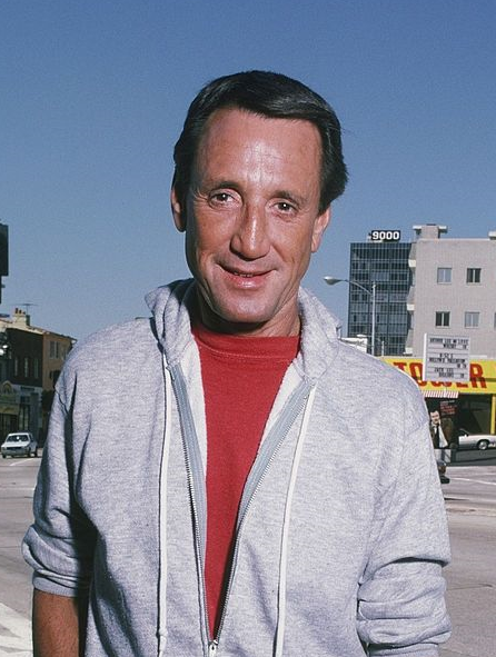 Sophia_Nyx's tweet photo. jaws is malfunctioning. fav roy scheider film? https://t.co/D5AAjP20lT