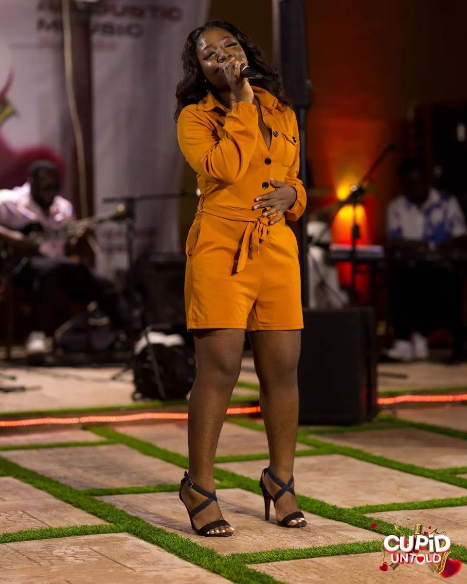 CupidUntold's tweet photo. Sensational songstress @leenaofficialgh mesmerized the audience with her voice. ❤️😍

It was a night of love, poetry, music &amp; rap with your favourite people. 

😍💘🥳🎷🎸🎙️🎼 

#CupidUntold 
#CupidUntold4
#happyvalentinesday❤️ 
#Takoradi https://t.co/POOXi2KGZH