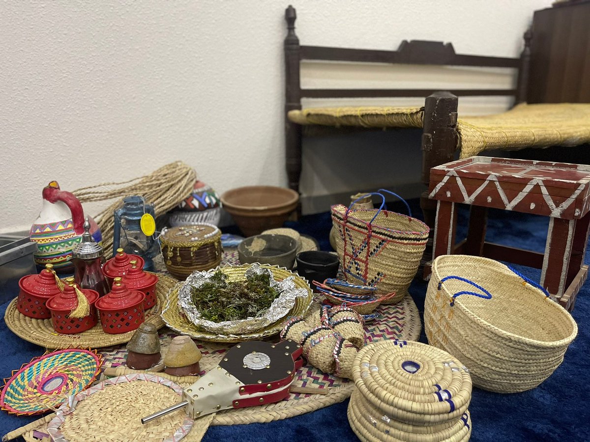 moeenjazan's tweet photo. قامت الجمعية بالشراكة مع مؤسسة الفتيات بجازان بالإحتفال بيوم التأسيس مع نزلاء المؤسسة وادخال الفرحة على قلوبهم بمشاركة فريق بسمة عطاء @1BasmaAtaateam وفريق عطاء بلا حدود @Atabalahdood  #معين_تعين_وتعاون. https://t.co/6O9yTI4EqB