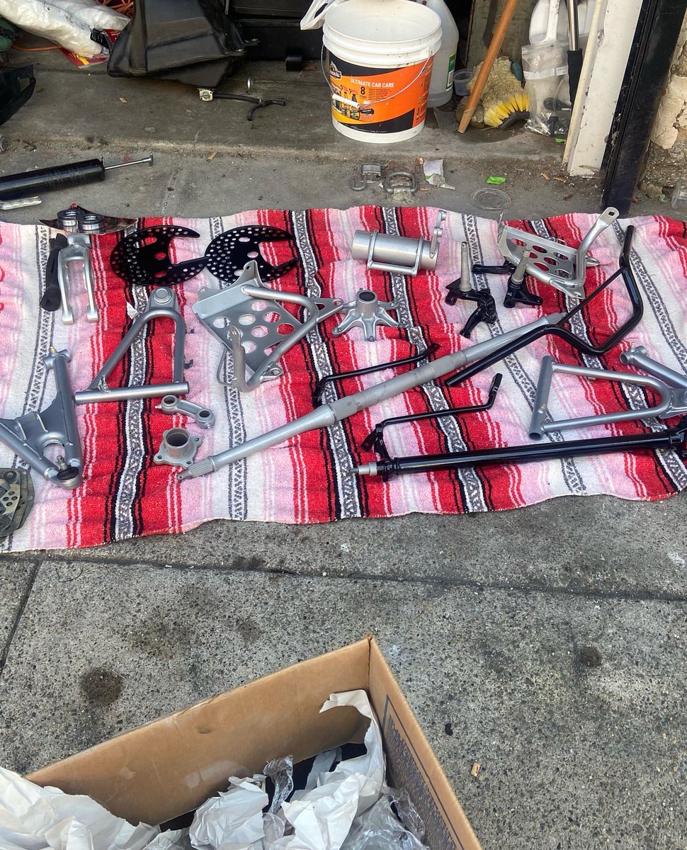 YBansheess's tweet photo. Banshee build.!! 
.
#banshee #r #raptor #yfz #yamaha #trx #atv #yamahabanshee #honda #stroke #ltr #bansheelife #quad #atvlife #bikelife #dragbanshee #suzuki #quadlife #atvriding #teenwolf #ltz #sheeclub #hillshooter #lydiamartin #dragdune #bansheebikes #kfx #yamaharaptor #duner https://t.co/qaDLShYT8y